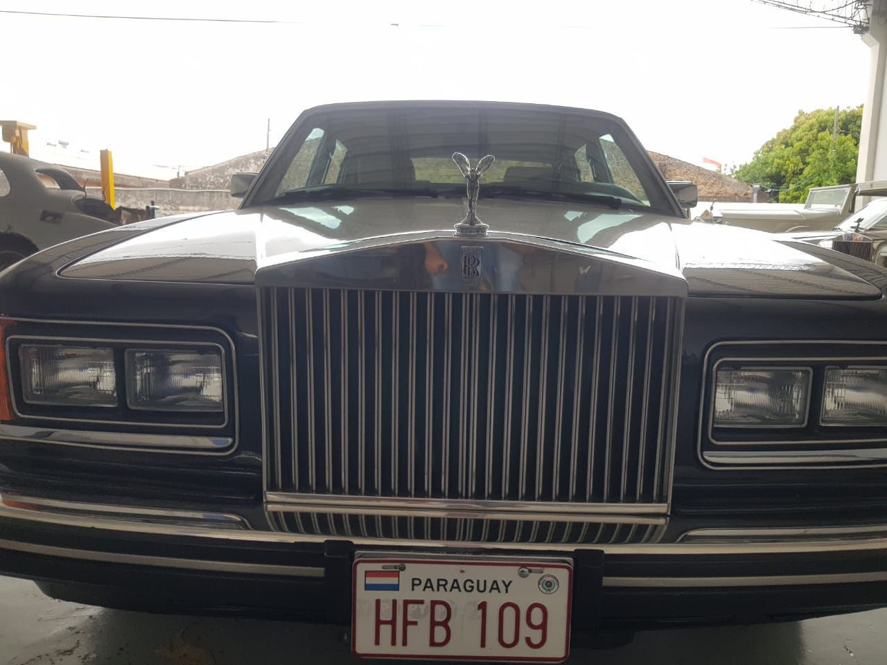 Rolls Royce Negro
